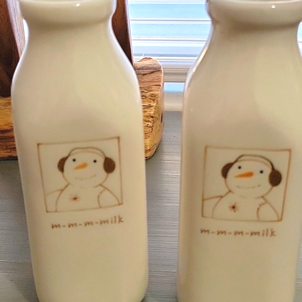 Two Hallmark Milk Containers - Milk for Santa - Picture 2 of 4